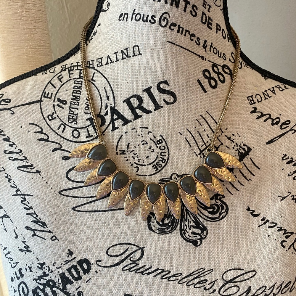 Banana Republic statement necklace Gold and Jade Green spear design